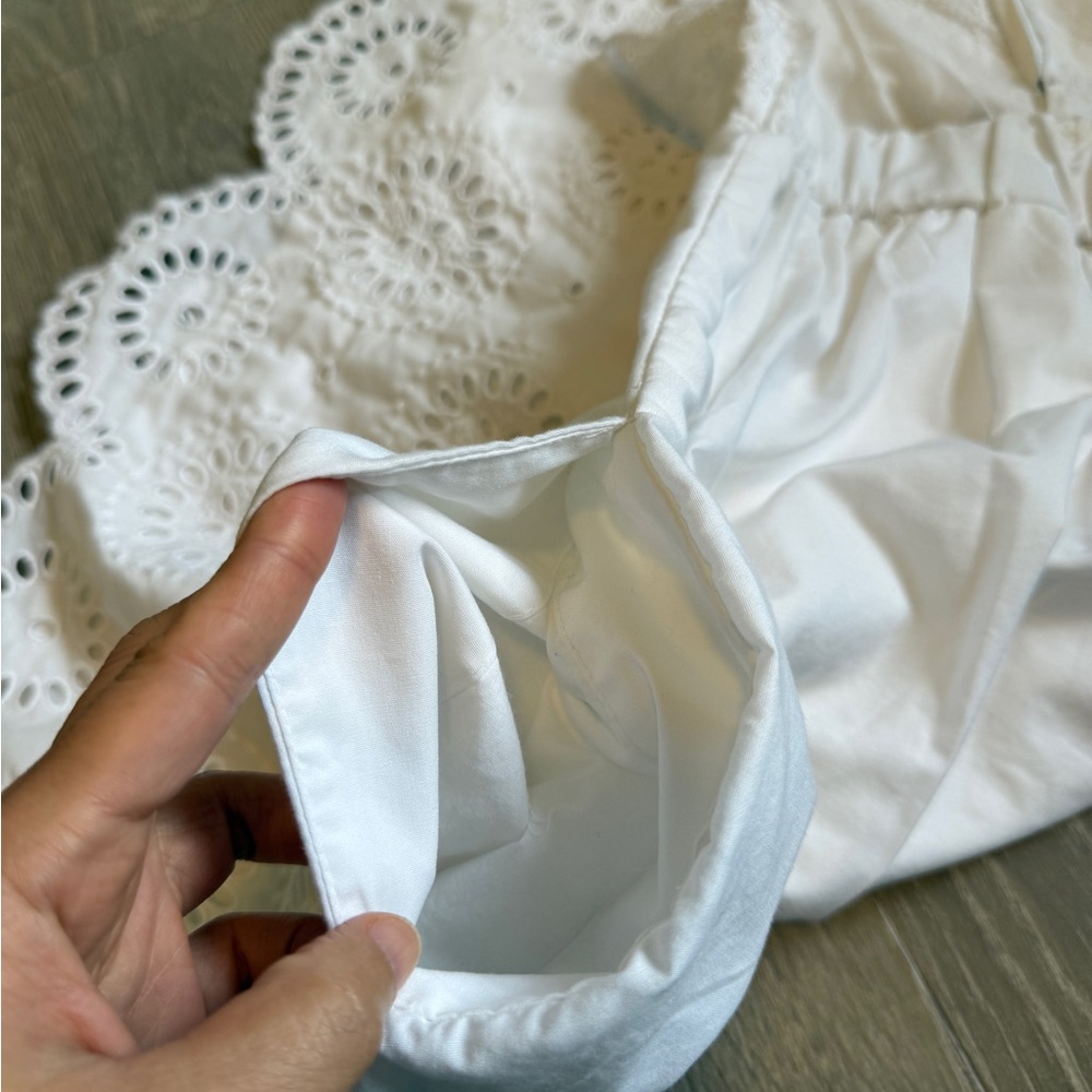 Abercrombie & Fitch White Eyelet Dress-size M - Picture 12 of 12